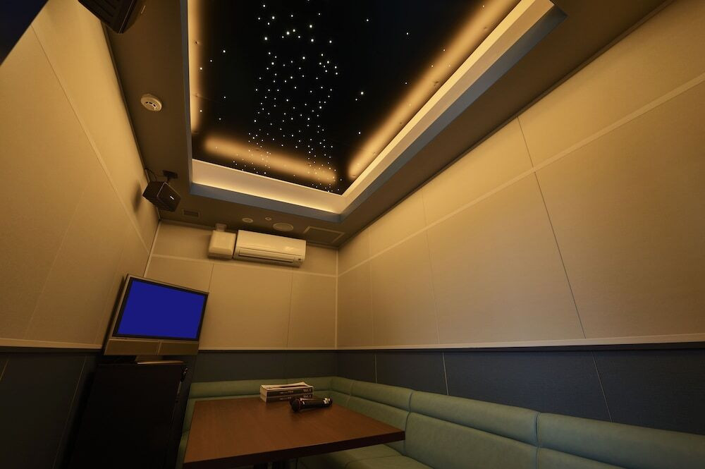 カラオケ ルーム