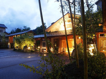 2．新潟　岩室温泉　自家源泉の宿　富士屋【新潟県】3669840