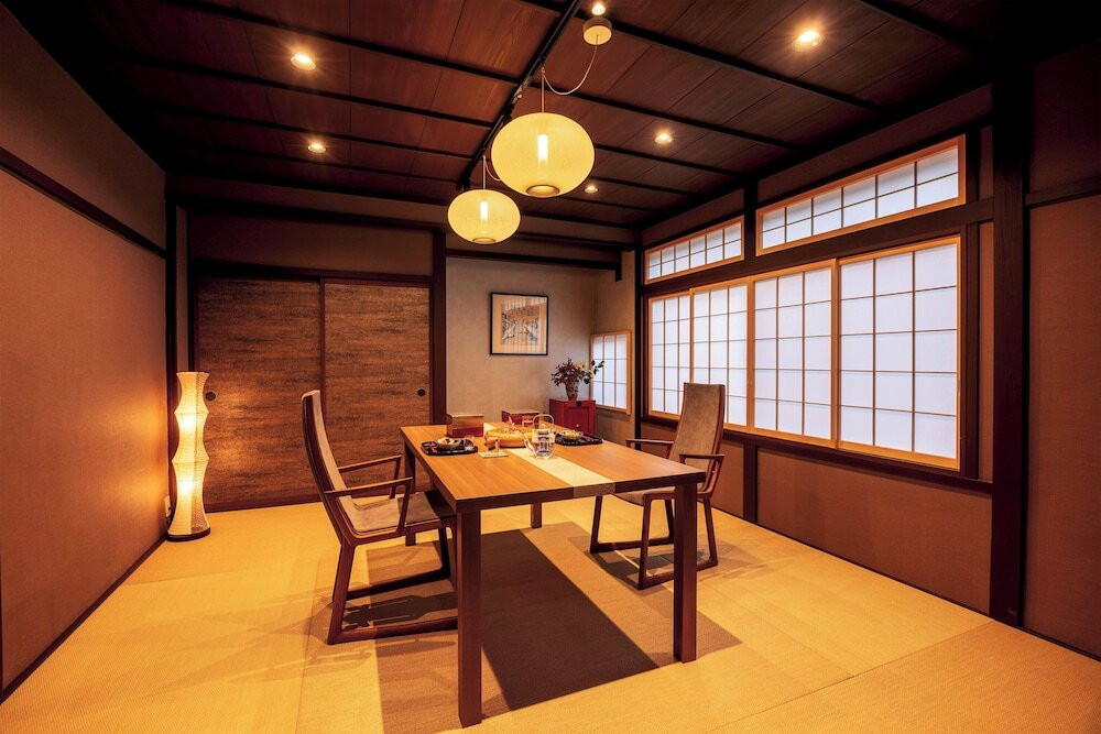 レストラン