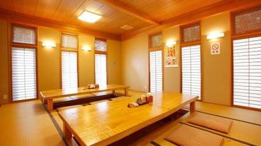 客室内のダイニングエリア / 4