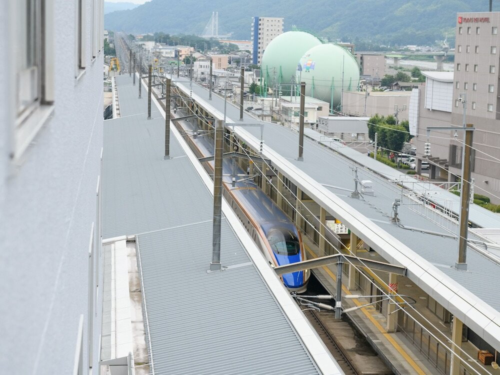 鉄道駅シャトル