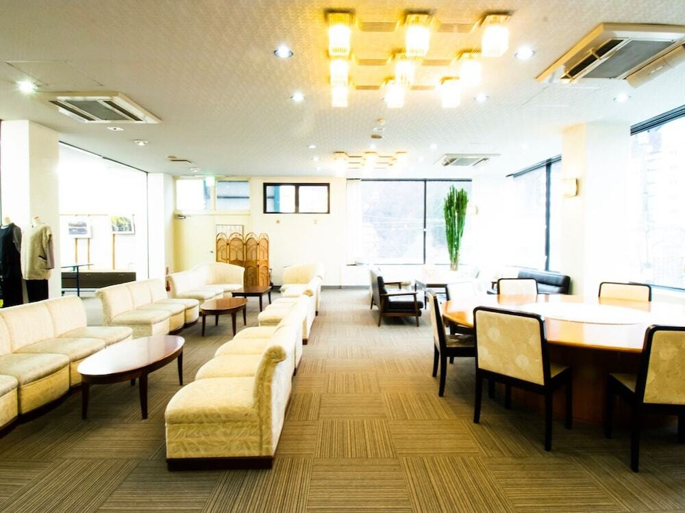 ロビーラウンジ