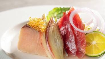 食事・飲み物 / 37