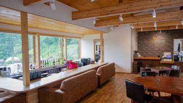 ロビーラウンジ / 2