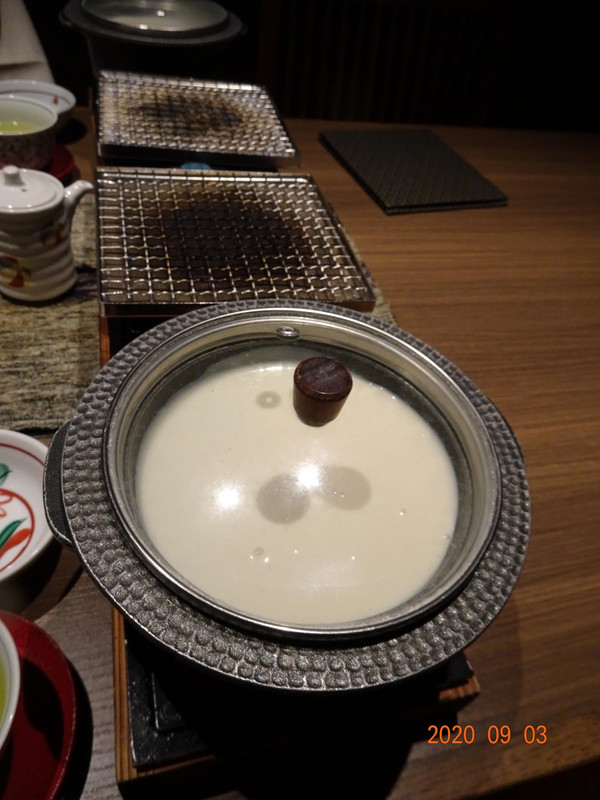 朝食のあたたかな豆腐