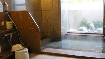 屋内スパ浴槽 / 1