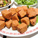 罰ゲームなぐらい臭い！東京で台湾の「臭豆腐」を体験してみよう