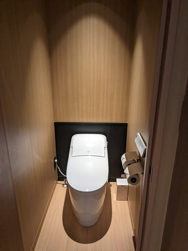 トイレ、バスルームとは別なのはありがたいです