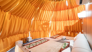 ヴィレッジドーム キング[1ベッド]+セミダブル[1ベッド]