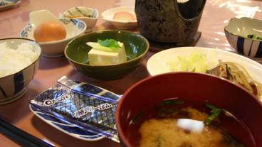 食事・飲み物 / 8