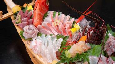 食事・飲み物 / 11