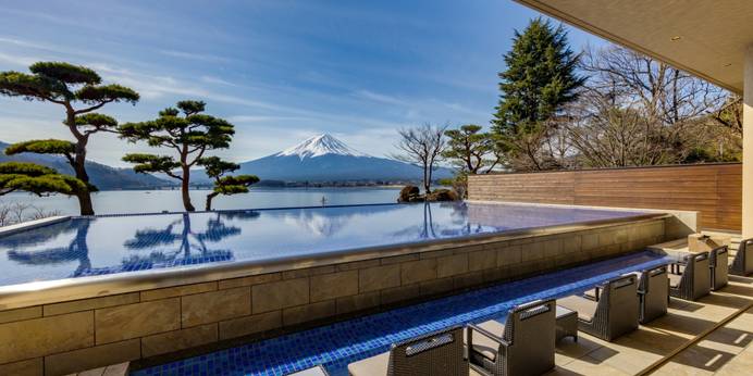 富士河口湖温泉 秀峰閣 湖月（山梨県 旅館） / 1