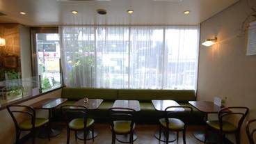 朝食スペース / 4