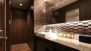 [禁煙] ミラーセミスイート クイーンベッド 1 台