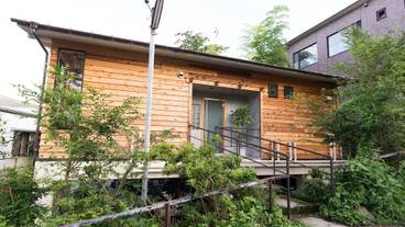 施設の入り口 / 9