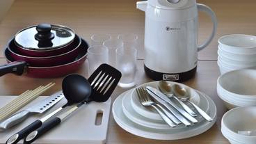 食器・調理器具一例 / 9