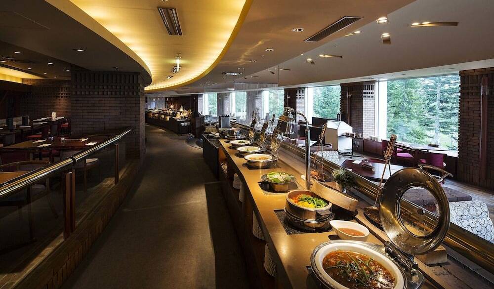 朝食会場バー＆グリル「メルト」 / 1