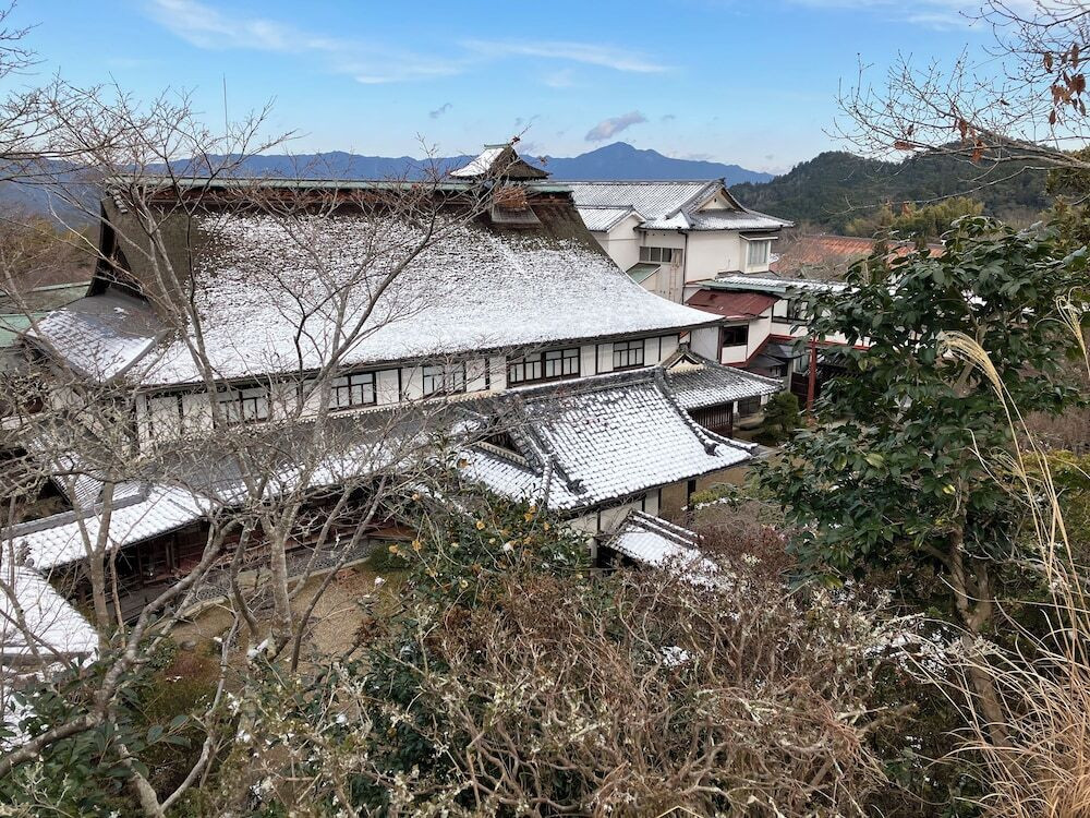 施設の正面