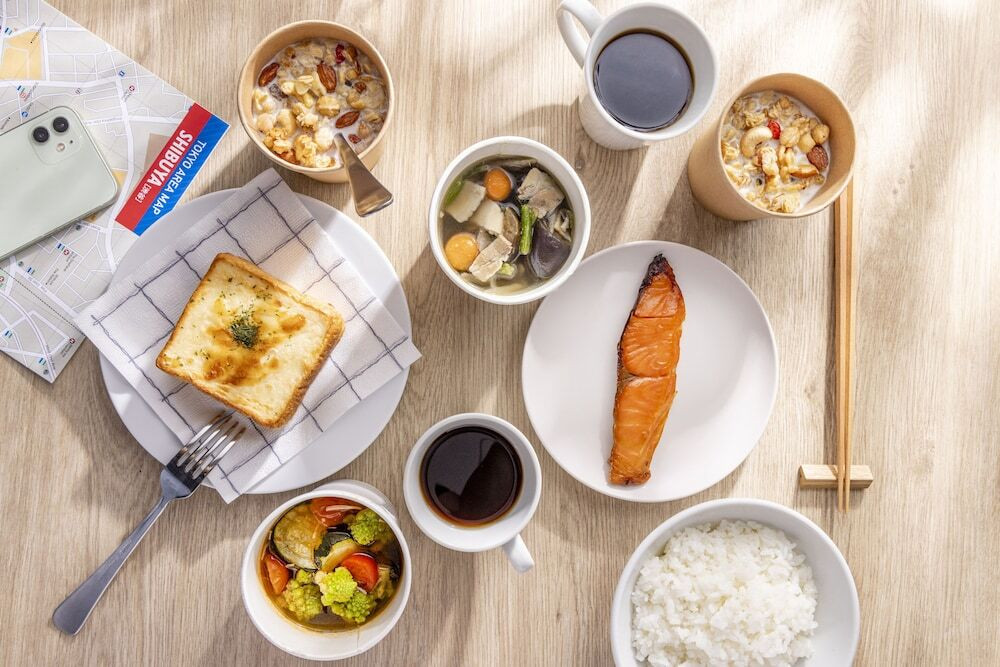 朝食
