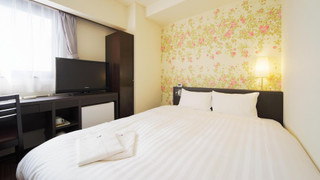 [喫煙] ダブル (15～16平米/ベッド幅160×200cm)