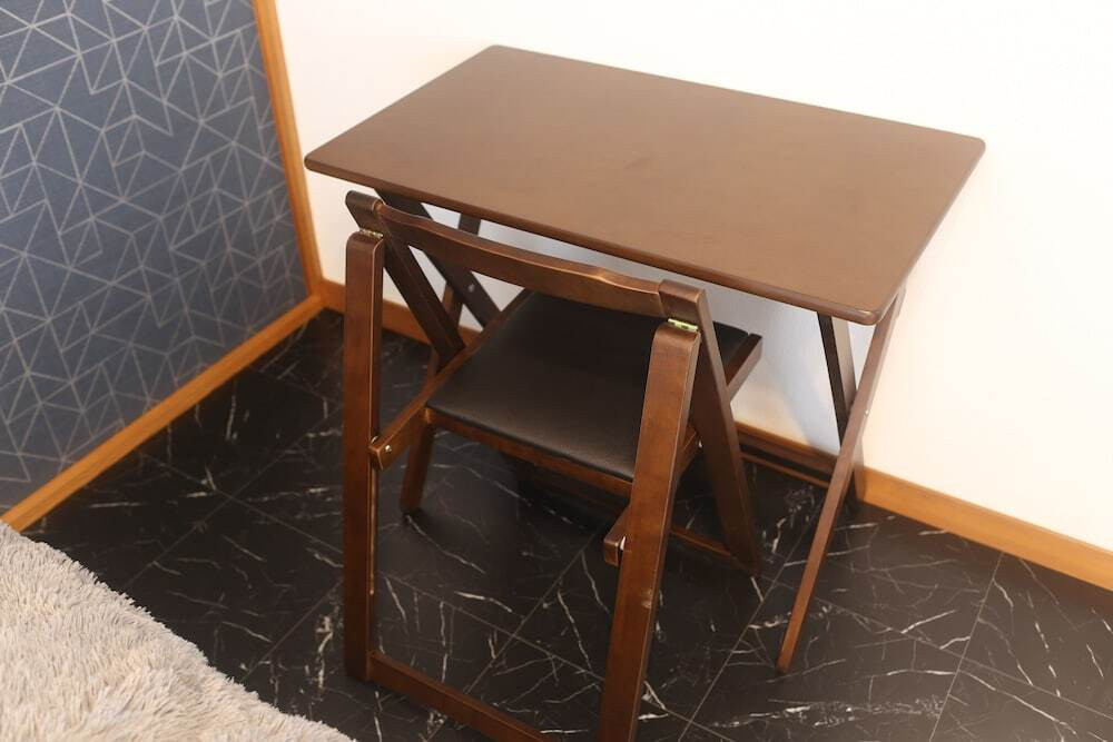 客室内のダイニングエリア