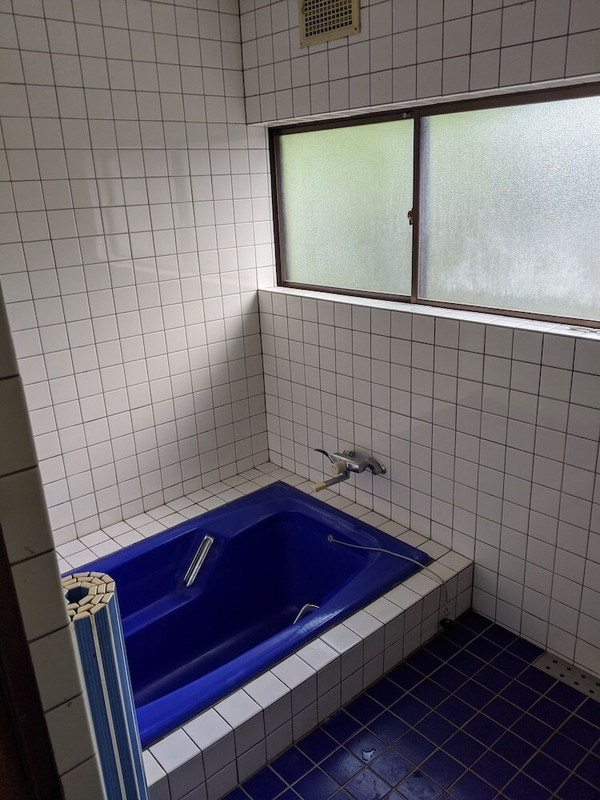 バスルームのシャワー