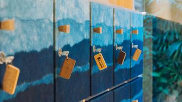 玄関の下駄箱 / 4