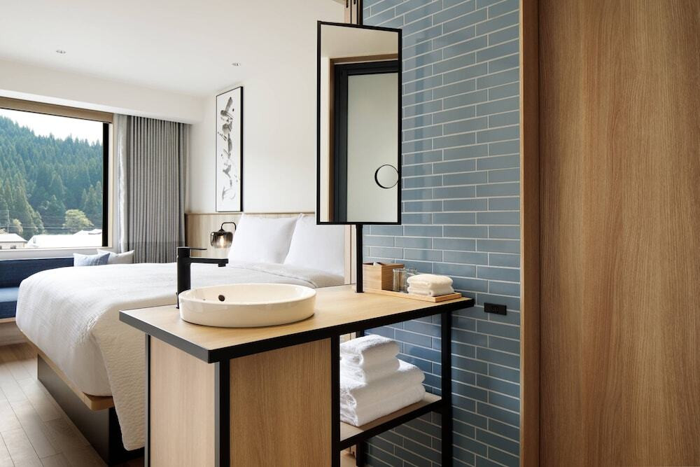 シンプルでナチュラルなお部屋。道の駅隣接で便利なホテル3956157