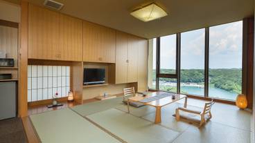 Japanese and Western room / 17