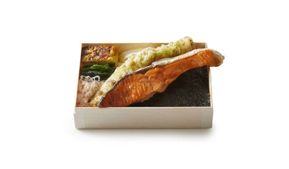 朝食は人気店の海苔弁
朝から口の中が幸せに / 1