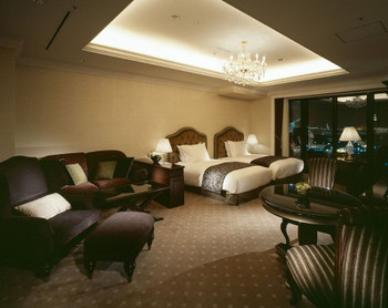 神戸港の景色を楽しむビューバス4090897