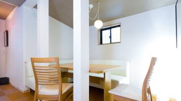 客室内のダイニングエリア / 4