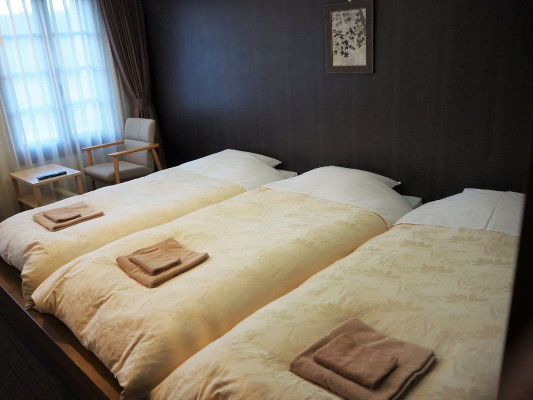 小上がりにマットレスを敷いた部屋タイプ。寝心地良かったです。