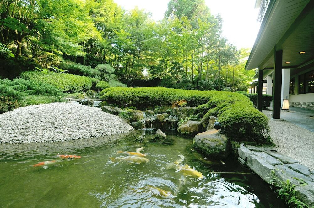 創業150年以上、歴史を感じる有名旅館3488283