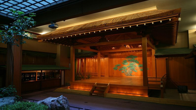 阿智村随一の高級旅館。能舞台のある風情にあふれた宿4045536