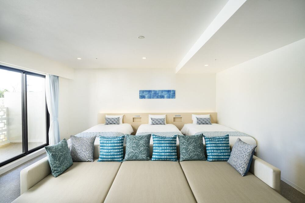 デラックスファミリールーム ソファ