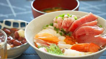 客室内のダイニングエリア / 34