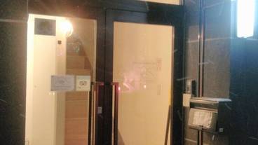 施設の入り口 / 13