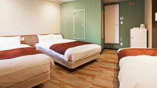 デラックスツインプラスルーム（5名様利用時ソファベッド利用可）