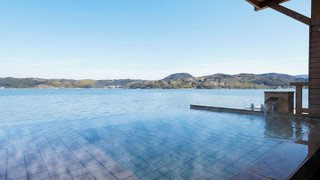 デラックス ツインルーム レイクビュー コーナー