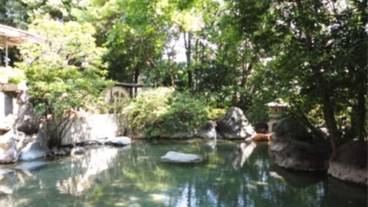 屋外スパ浴槽 / 1