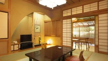 本館 清流の館 / 2