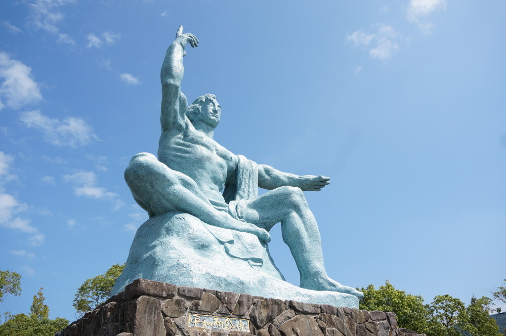 稲佐山温泉周辺のおすすめスポット②「平和公園」3558961
