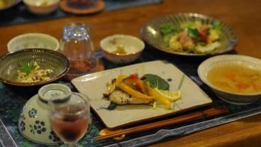 食事・飲み物 / 2