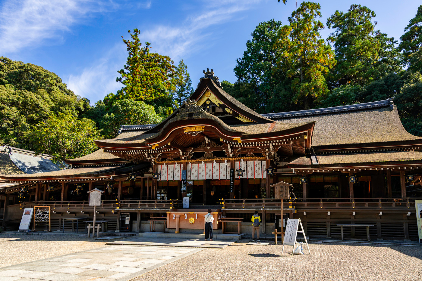 大神神社　拝殿　奈良県桜井市