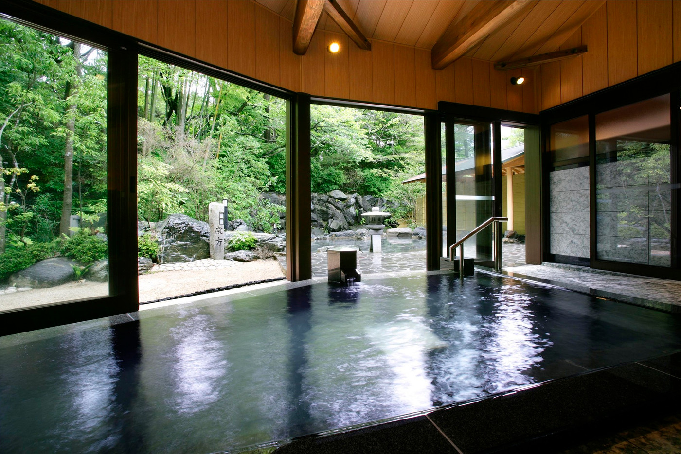 13. 庭園露天風呂に癒される！「五浦観光ホテル本館／別館大観荘」4244470