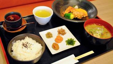 朝食 / 3