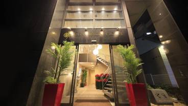 施設の入り口 / 10