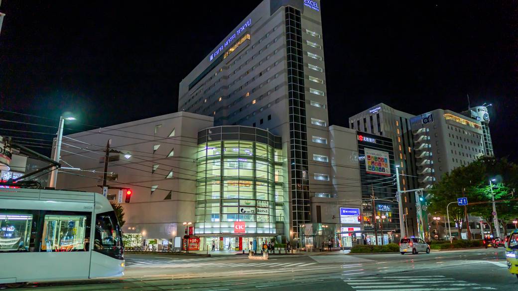 ホテル周辺には飲食店も充実◎ / 5