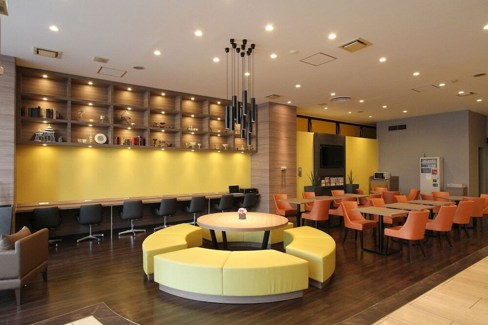 ロビーラウンジ